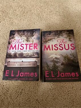 The Mister & The Missus by E L James - Pink & Gray Covers